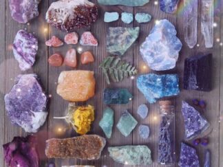 Kamienie naturalne. Minerały. Różne kolory. Ametyst, kryształ, cytryn, kamień słoneczny